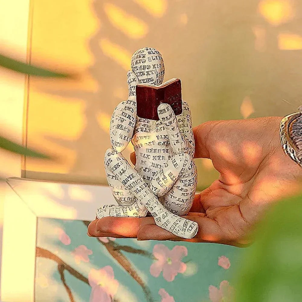 Escultura Abstrata Decorativa em Resina